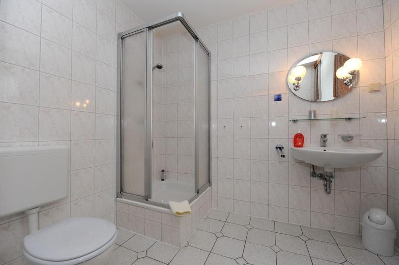 Gasthof Und Pension Zick Eggesin Bagian luar foto